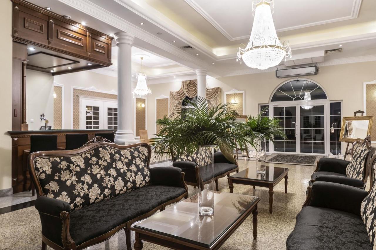 Parisel Palace Centrum Konferencyjno-wypoczynkowe Klimki Pod Lukowem Parque de vacaciones